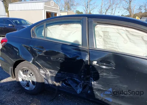 2015 Honda Civic Lx z USA, uszkodzony, nr VIN 19XFB2F53FE079117